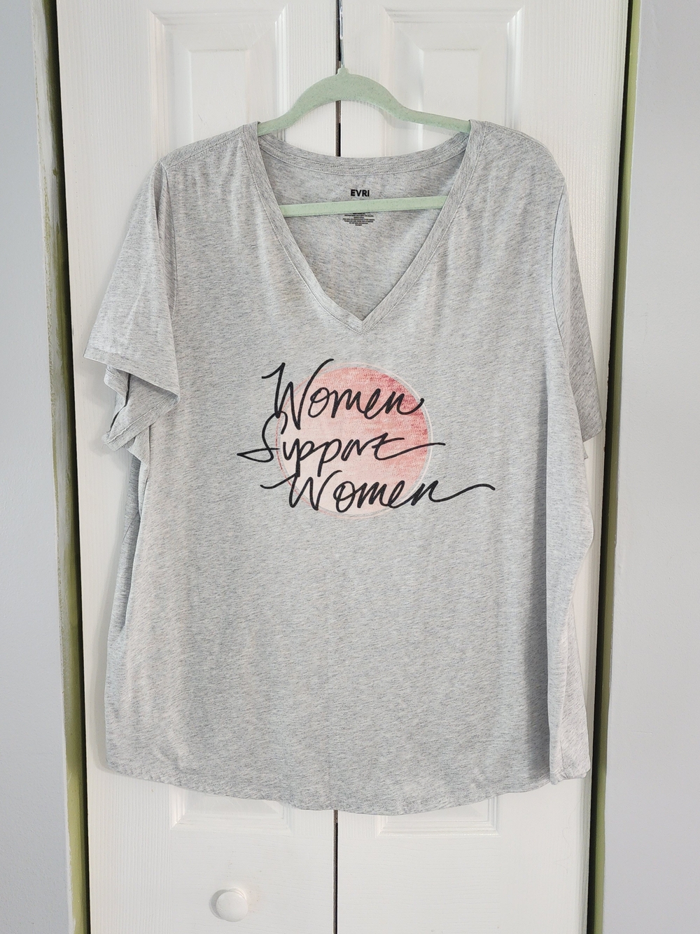 EVRI Gray V-Neck Statement Tee 'Women Support Women' #womenempowerment